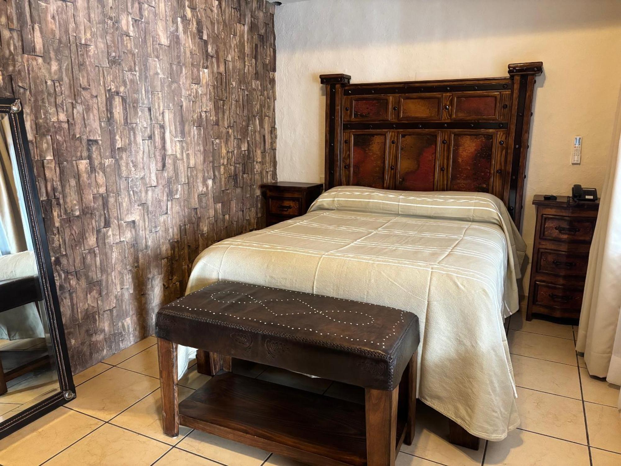 Quinta Don Jose Boutique Hotel Tlaquepaque Екстериор снимка