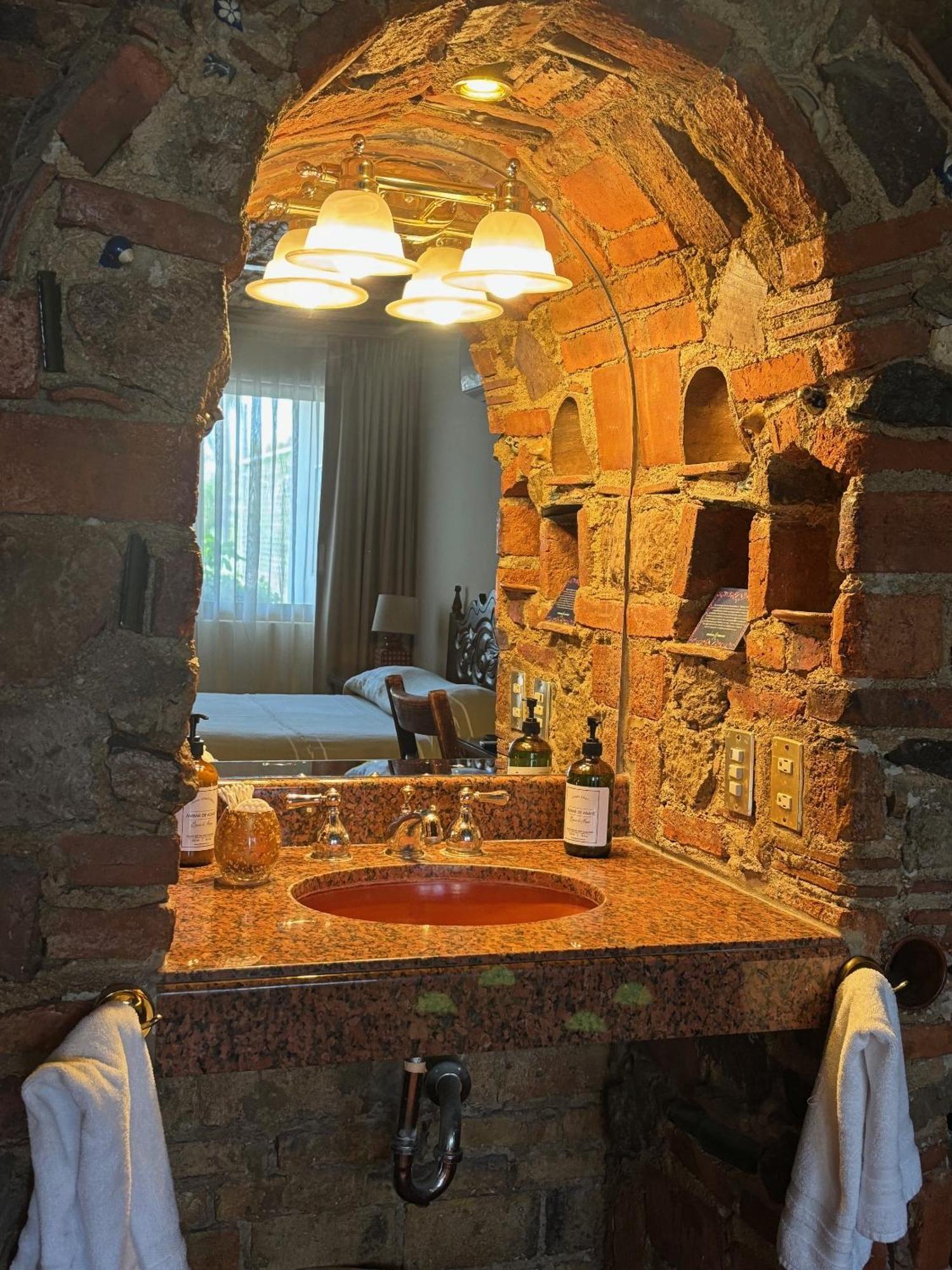 Quinta Don Jose Boutique Hotel Tlaquepaque Стая снимка
